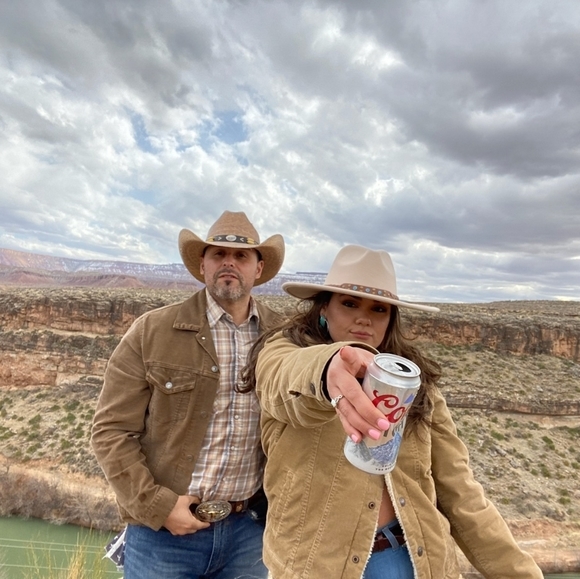 Meet your Posher, Johnny - Picture 7 of 16